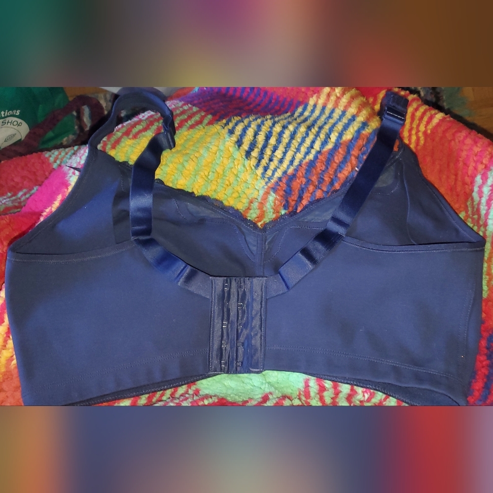 [42H] ti Voglio ~ Cotton Wirefree - NWT Navy Bra Blue with Lace detail - Picture 2 of 11